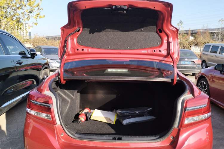 Used Toyota YARiS L Zhi Xiang 2017 1.5E CVT Dynamic Edition Trunk