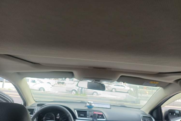 Used Suzuki Alivio 2015 1.6L Automatic Enjoyment Model
