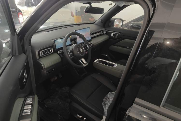 Used Baojun Spark EUV 2026 Model 401km Flagship Edition
