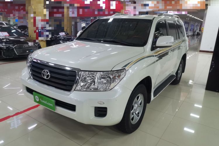 Used Toyota Land Cruiser 2015 4.0L V6 Middle East Low-Trim Version