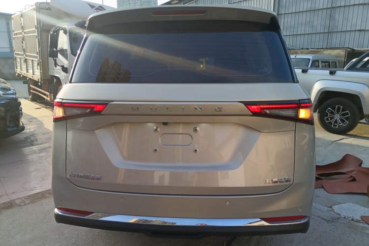 Used Wuling Jiachen 2022 1.5L Manual Comfort Edition