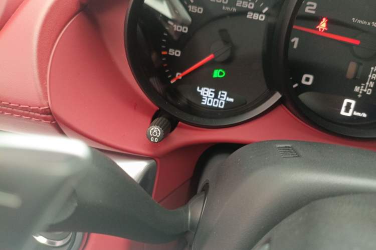 Used Porsche 718 2020 Boxster 2.0T Odometer Close Up