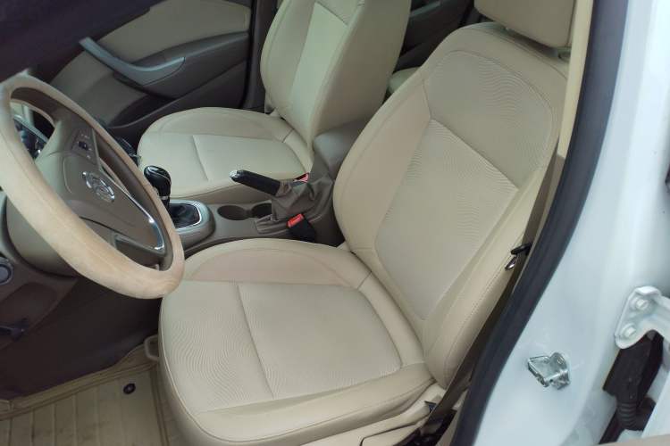 Used Buick GT 2013 GT 1.6L Manual Entry-Level Model