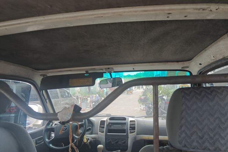 Used Foton Scenic 2012 2.0L Express Classic Short-Wheelbase Version 486EQV4