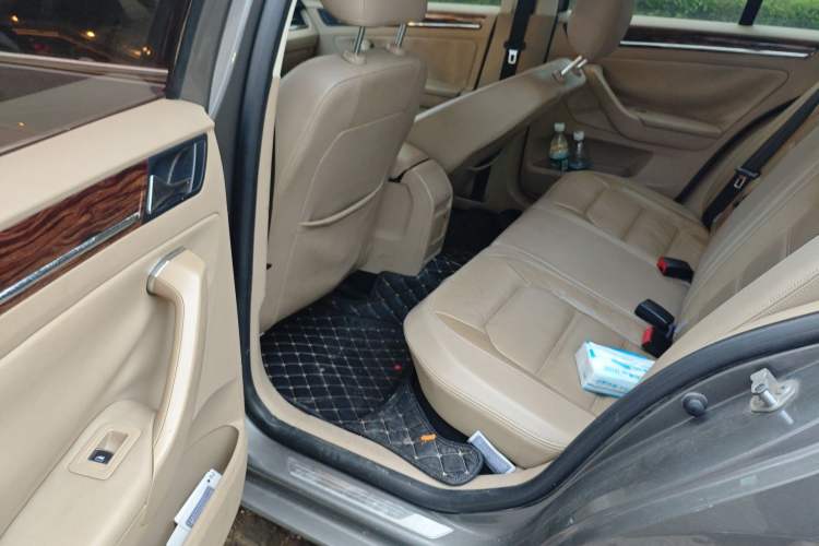 Used Volkswagen Bora 2013 1.6L Automatic Luxury Model Left Rear Seat