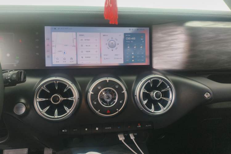 Used Tank 300 2024 2.0T Conqueror Audio And AC Panel