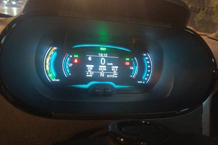 Used Chery Little Ant 2022 Restyled Version Sweet Pink Edition Half-Sugar Version 3-Cell Lithium Battery 30kW 408km Range
