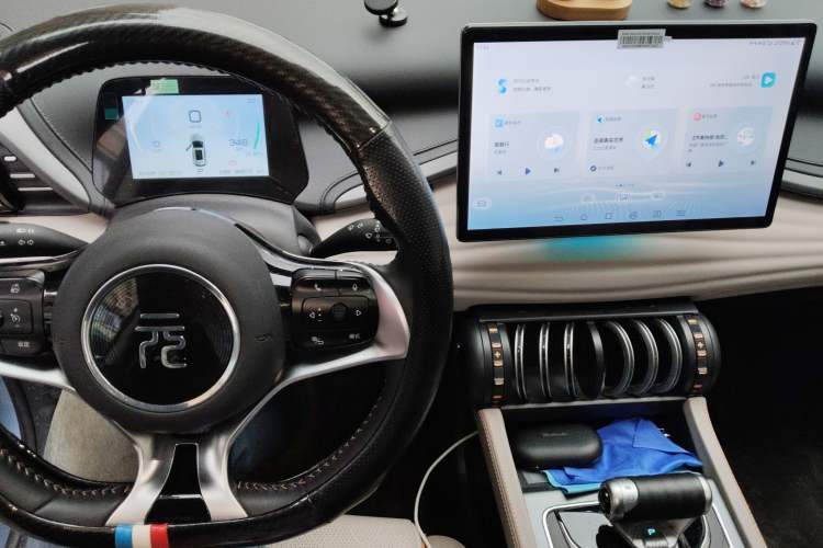 Used BYD Yuan PLUS 2023 Champion Edition 430KM Leading Model Audio And AC Panel