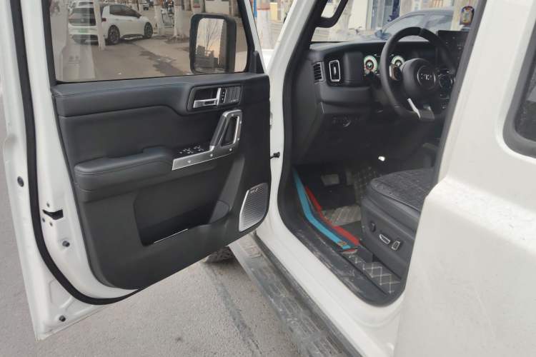 Used 212 T01 2024 2.0T Mechanic