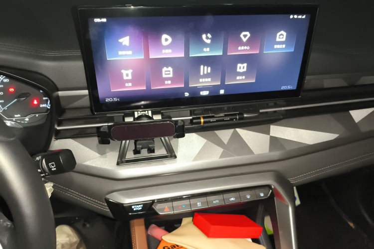 Used Geely Auto Vision X6 2021 PRO 1.4T Automatic Prestige Model