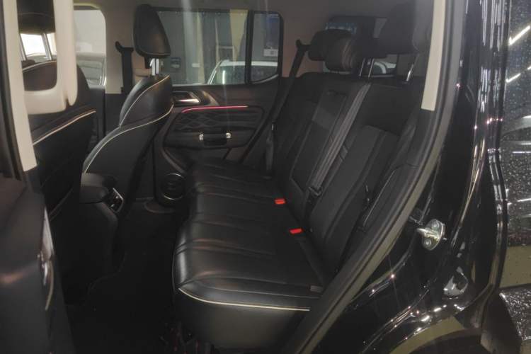 Used Tank 300 2023 City Edition 2.0T—Stylish as Ever