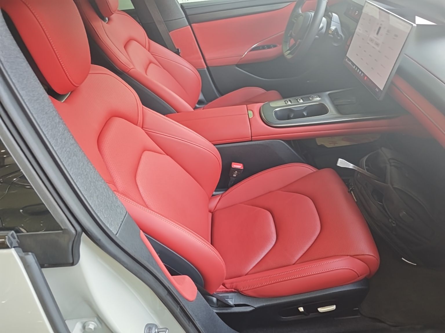 Xiaomi Auto SU7 2024 Rear-Drive Long-Range Intelligent Driving Version — снимка 19