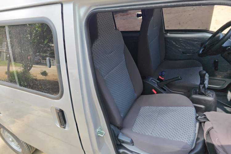 Used Wuling Zhiguang 2023 1.5L Practical Version 5/7 Seats