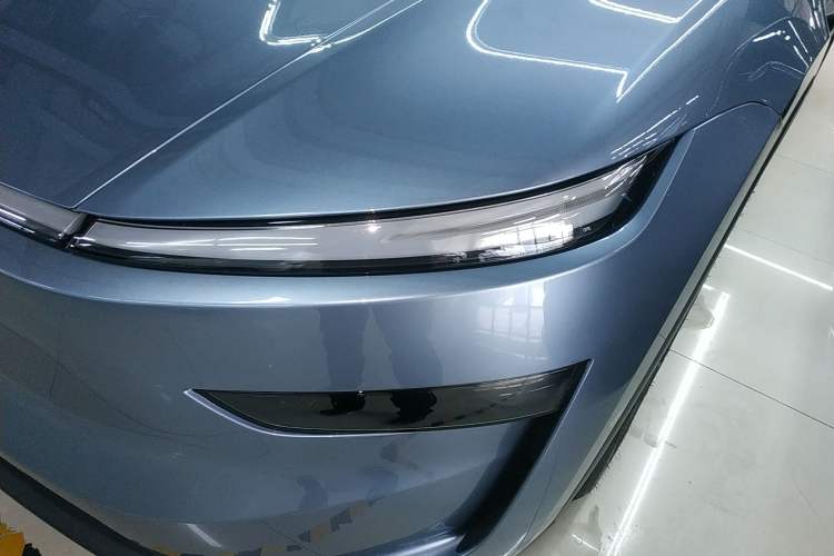 Used Tesla Model Y 2025 Rear-Wheel-Drive Version