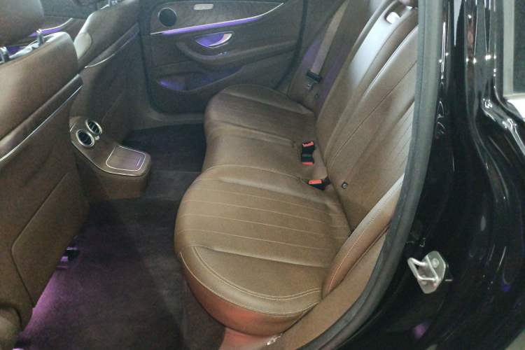 Used Mercedes-Benz E-Class 2022 Second Facelift E 300 L Fashion Edition Left Rear Seat