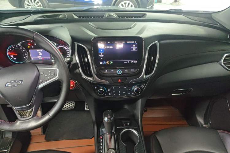 Used Chevrolet Equinox 2018 Redline 550T Automatic All-Wheel-Drive Trailblazer RS Edition
