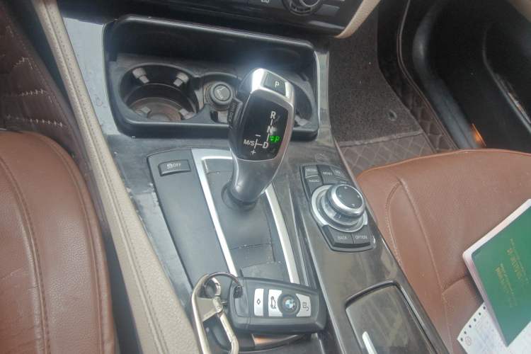 Used BMW 5 Series 2011 523Li Luxury Model Gear Lever