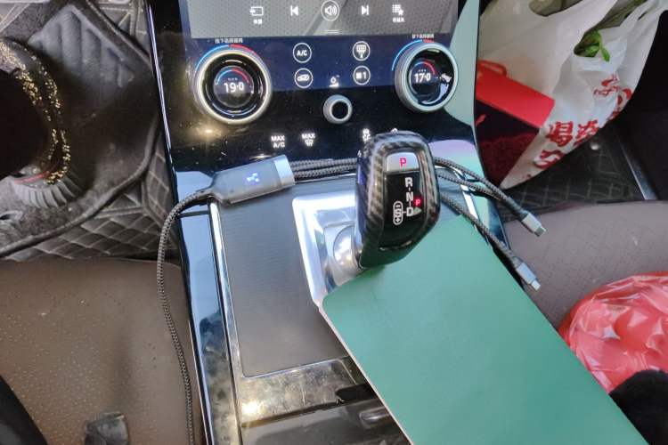 Used Land Rover Range Rover Evoque 2020 249 PS R-DYNAMIC SE Sport Technology Edition