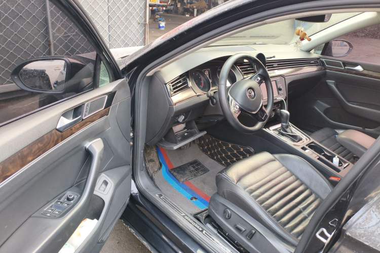 Used Volkswagen Magotan 2018 380TSI DSG Luxury Model Driver Seat