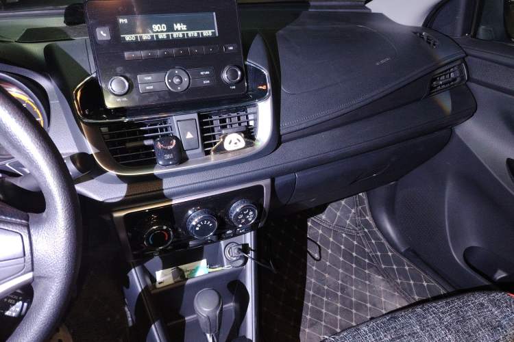 Used Toyota YARiS L Zhi Xuan 2022 1.5L CVT Leading PLUS Edition
