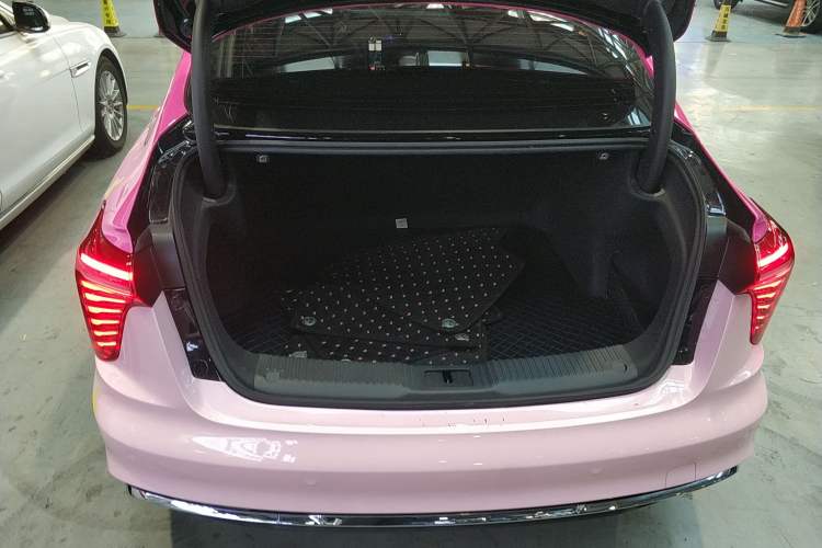 Used Hongqi H5 2024 1.5T DCT Smart Connect Flagship Edition
