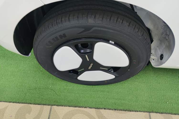 Used CHANGAN Lumin 2024 130km Qingyue Version Exterior 8