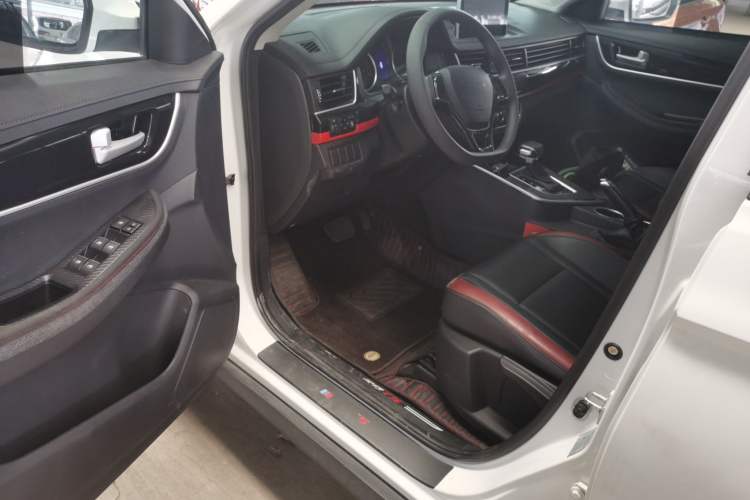 Used FORTHING T5 2021 1.5T Automatic Comfort Version
