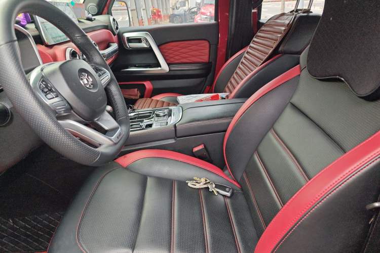 Used BAIC Off-Road BJ40 2018 PLUS 2.3T Automatic Four-Wheel Drive Flagship Version China V Emission Standard Left Front Seat