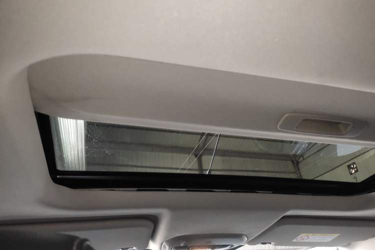 Used Ford Escort 2015 1.5L Automatic Fashion Model Headliner