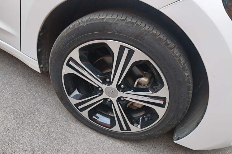 Used Hyundai Elantra (6th Generation / Lingdong) 2018 1.4T Dual-Clutch Xuan Dong · Dynamic Edition Right Front Wheel Hub