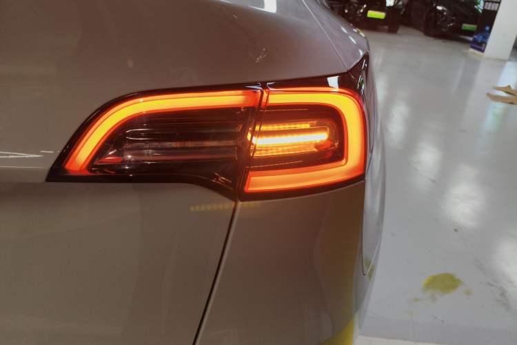 Used Tesla Model Y 2024 Rear-Wheel-Drive Version
