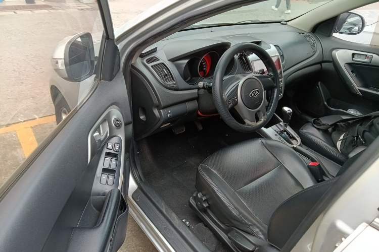 Used Kia Forte 2011 1.6L AT Premium
