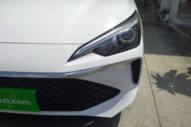 Used Roewe i5 2023 1.5L Manual Comfort Edition
