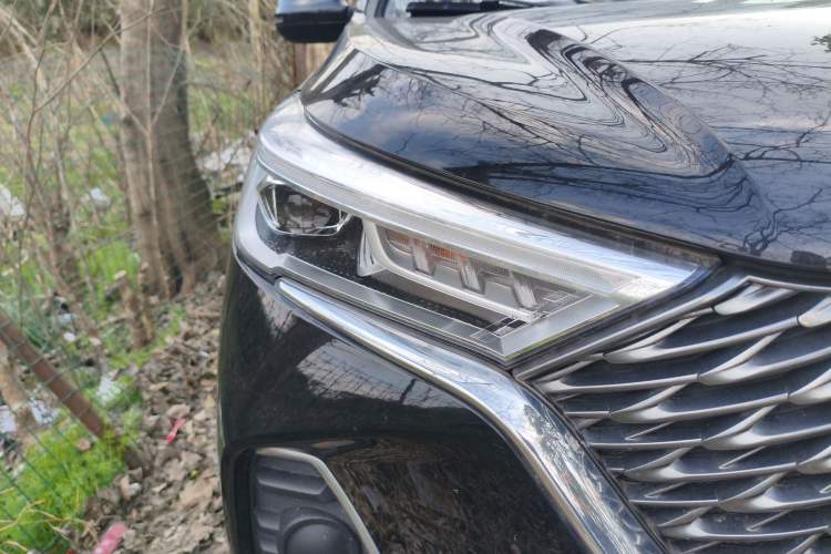 Used Haval M6 2023 PLUS 1.5T DCT Elite Smart Connectivity Model
