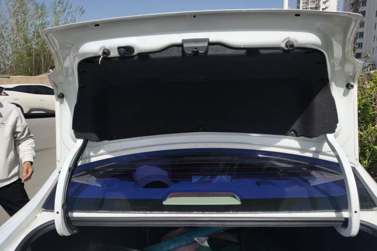 Used Chevrolet Sail 2018 Sail 3 1.5L AMT Happiness Sunroof Edition
