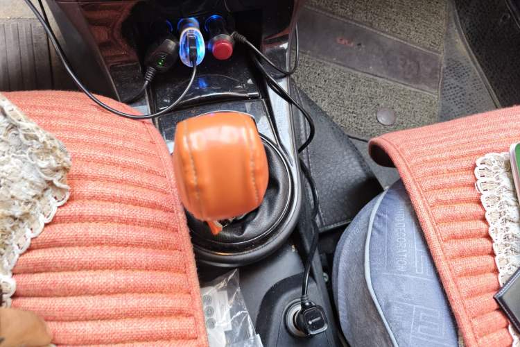 Used Citroen C-Quatre 2013 1.6L Manual Prestige CNG Model Gear Lever