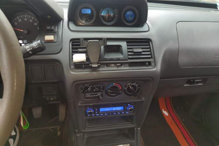 Used Leopaard 6481 2009 2.2L Manual Two-Wheel Drive
