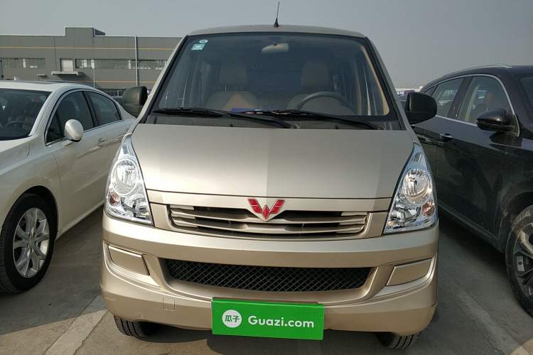 Used Wuling Rongguang S 2021 1.2L Base Model 7-Seater LSI