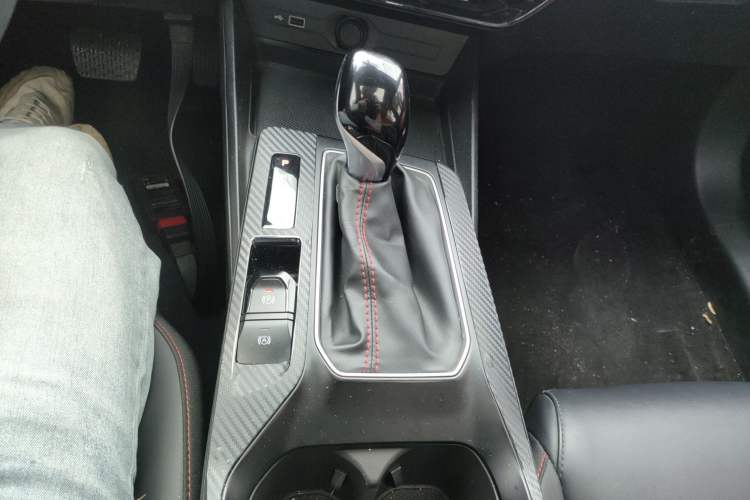 Used MG 5 2021 Revised Version 180 DVVT CVT Youth Luxury Edition