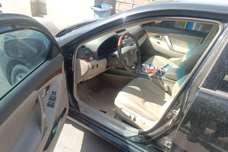 Used Toyota Camry 2013 200G Classic Luxury Edition