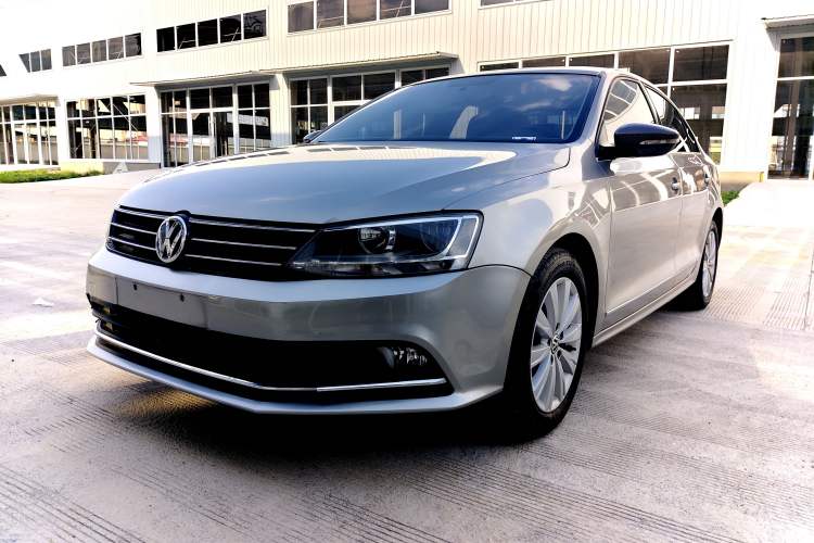 Used Volkswagen Sagitar 2015 1.6L Automatic Comfort Model