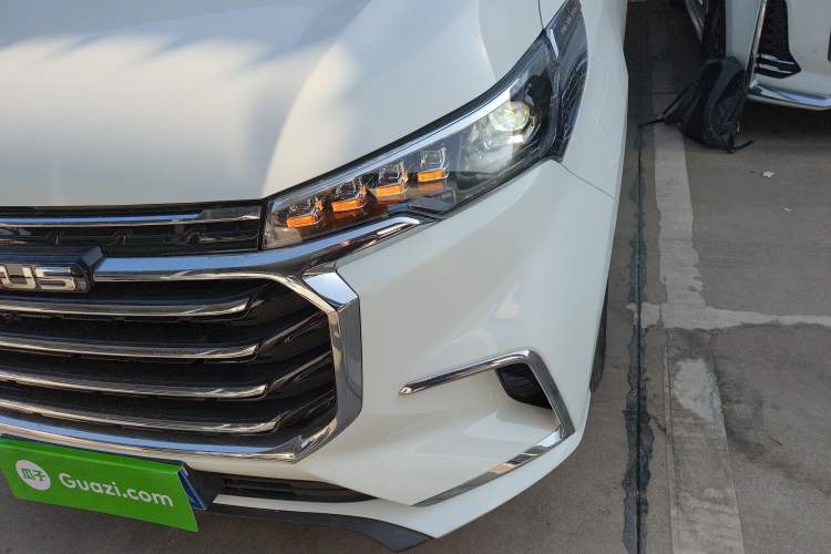 Used SAIC MAXUS G20 2023 ES 2.0T Gasoline Automatic Value Edition Left Front Headlight