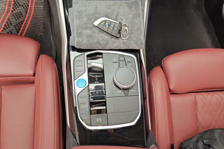 Used BMW i3 2022 eDrive 35 L
