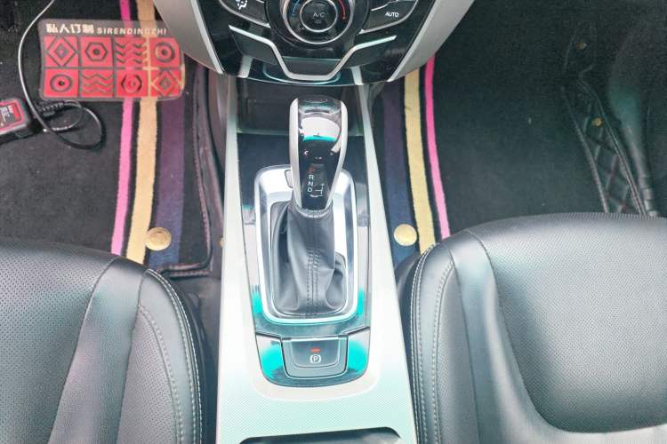 Used Luxgen U6 SUV 2017 1.8T Enhanced Charm Edition
