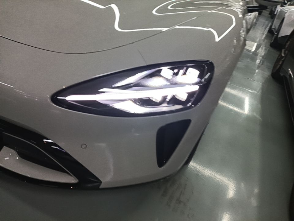 Xiaomi Auto SU7 2024 Rear-Drive Standard Founder Edition — снимка 8