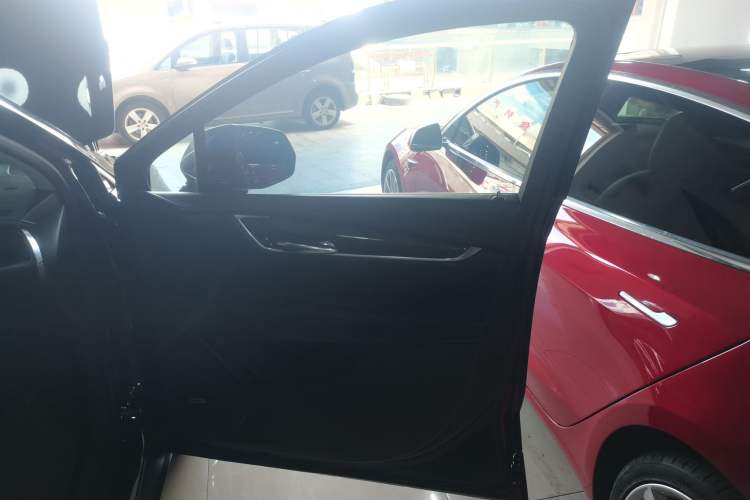 Used Cadillac XT5 2018 25T Luxury Model