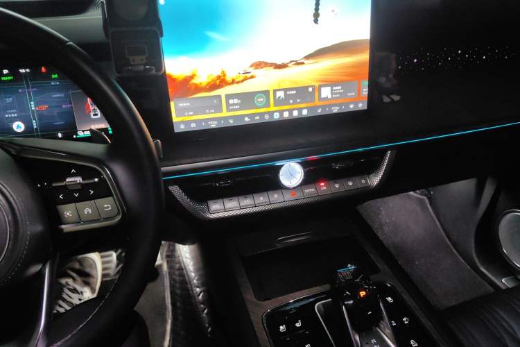 Used Tank 500 New Energy 2024 Hi4-T Audio And AC Panel