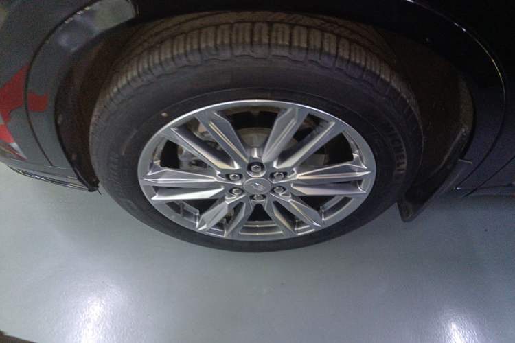 Used Cadillac XT6 2022 2.0T Six-Seater Two-Wheel-Drive Luxury Version
