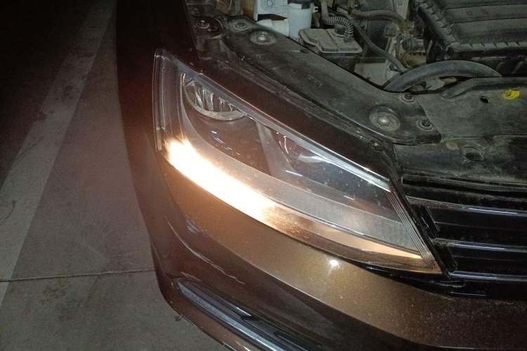 Used Volkswagen Sagitar 2015 1.6L Automatic Comfort Model
