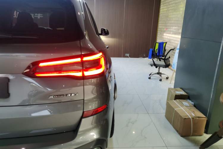 Used BMW X5 2022 Restyled xDrive 30Li Luxury Version M Sport Package